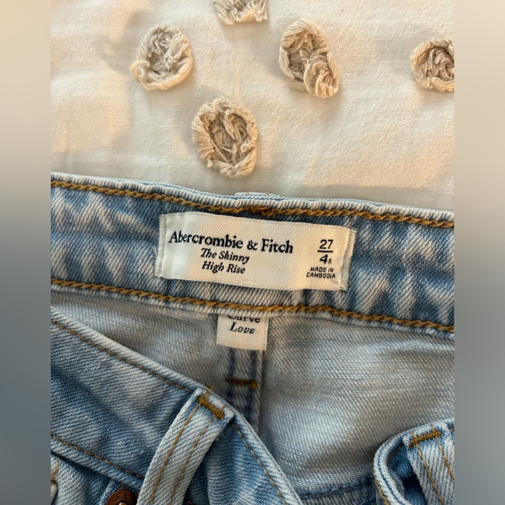 Women’s Abercrombie jeans